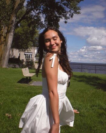 Courtney Sarault